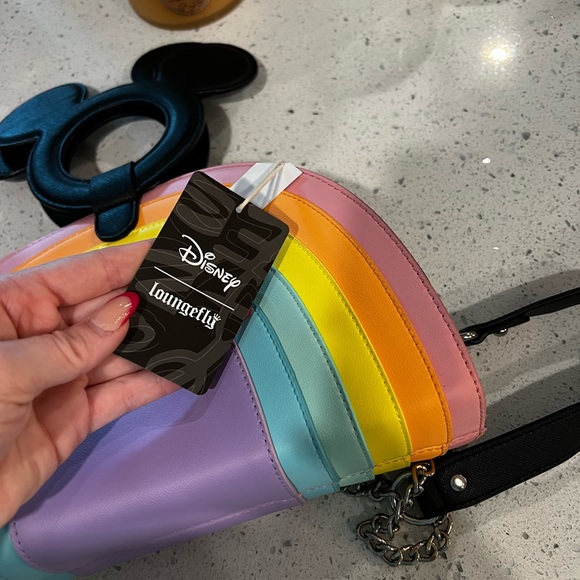 Loungefly Rainbow Mickey Purse! - Picture 5 of 5